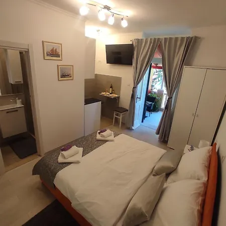 בית נופש Porat 2 With Private Terrace - Db With Private Terrace *